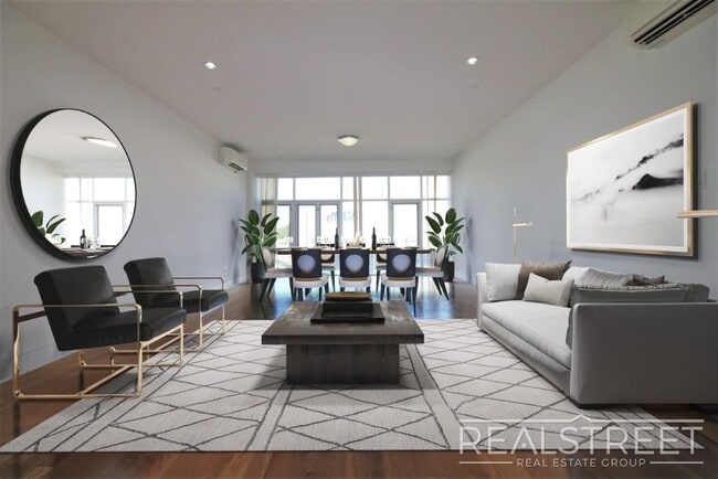 Building Photo - LUXURY 3 BR 2 Bath in Queens!