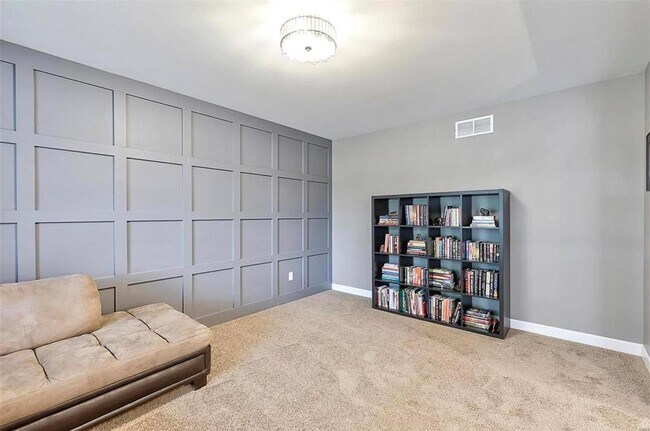 Building Photo - 884 Allenbrook Ave