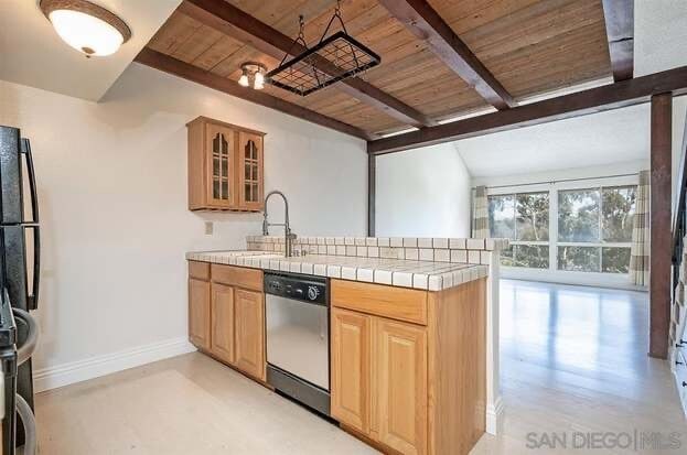 Foto principal - 6255 Rancho Mission Rd