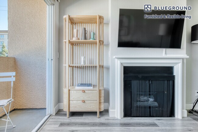 Foto del edificio - 12427 W Jefferson Blvd