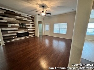 Foto del edificio - 8434 Western Way