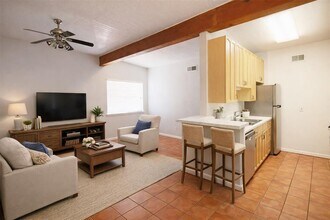 Building Photo - 2408 Longview St