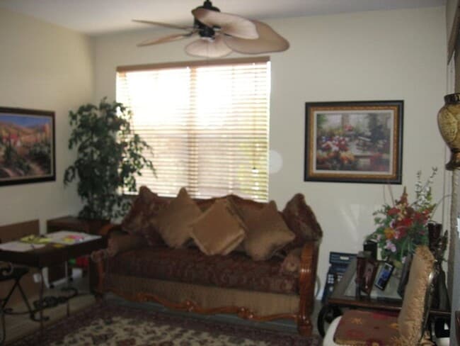 Building Photo - 1118 Shoma Dr