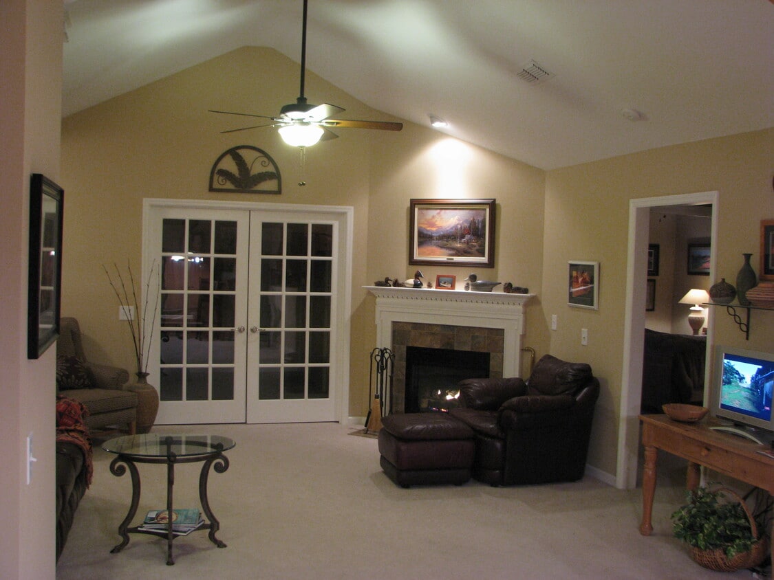 825 S Browns Ln Unit 1604, Gallatin, TN 37066 Condo for Rent in