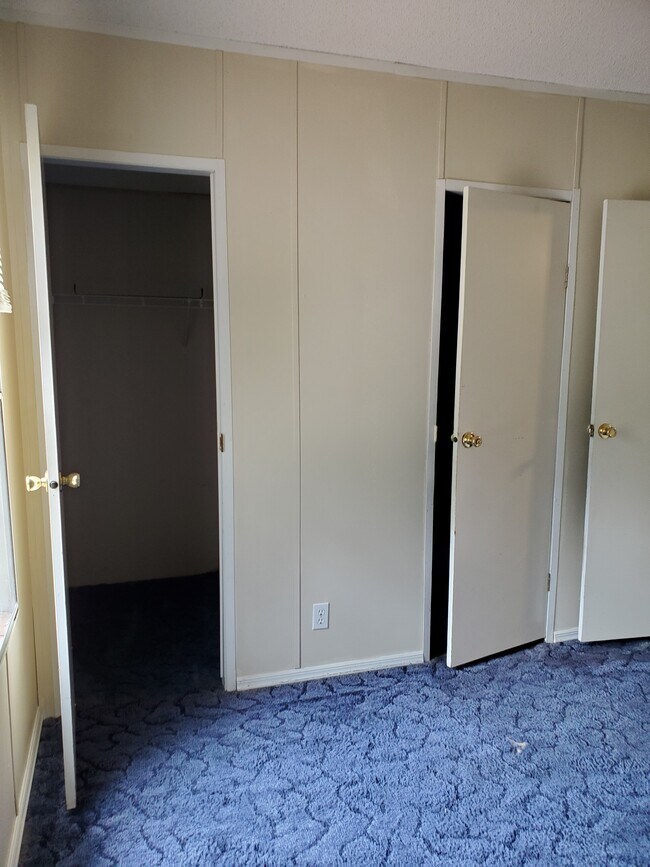 Foto del edificio - 146 Courtney Ln
