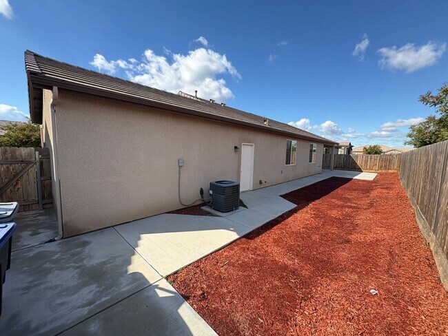 Foto del edificio - Home located in Ashton Park Move in Ready!! Private Showing Only!