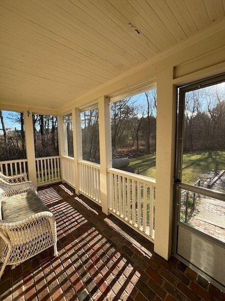 Photo - 338 Maple St House