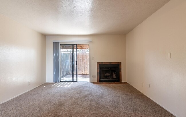 Building Photo - 3532 Tyson Pl NE