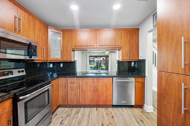 Photo - 10723 NW 10th St Townhome