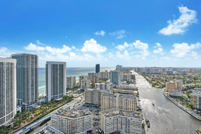Foto del edificio - 4010 S Ocean Dr