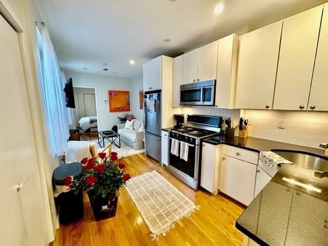Primary Photo - 419 Hanover St