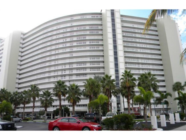 Building Photo - 2000 S Ocean Dr