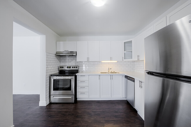 Building Photo - Maplewood Court