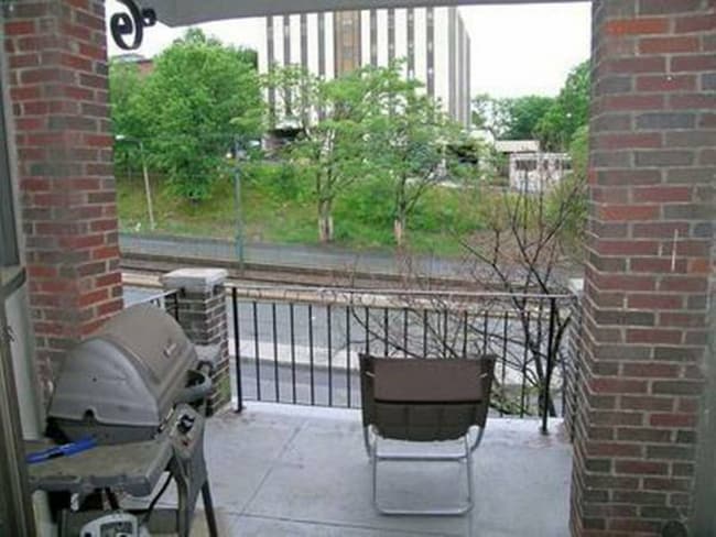 Building Photo - 1474 Commonwealth Ave