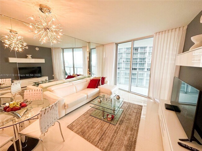 Foto del edificio - 495 Brickell Ave