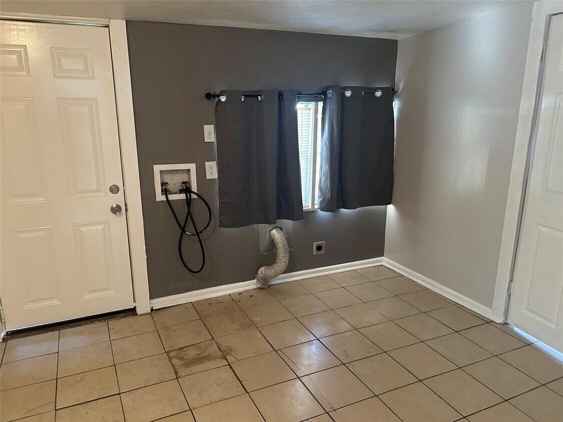 Foto del edificio - 4511 Wedgewood St