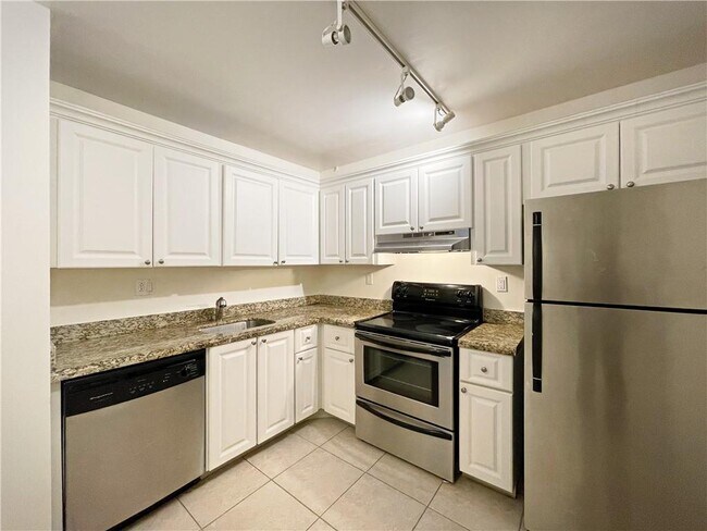 Foto del edificio - 711 N Pine Island Rd