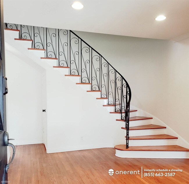 Building Photo - 4 br, 3.5 bath House - 13702 Malena Dr -