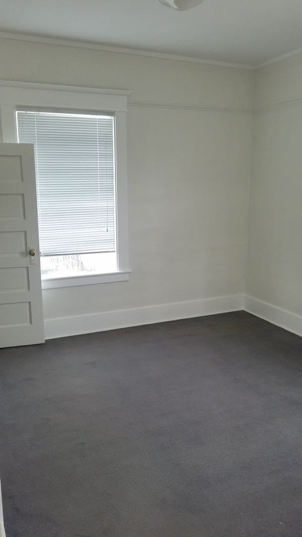 Building Photo - Barker Duplex
