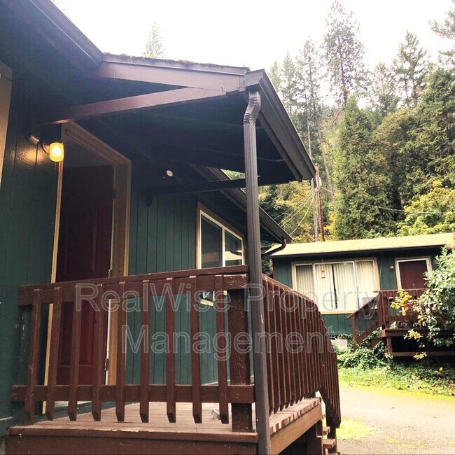 Foto del edificio - 4550 Rogue River Hwy