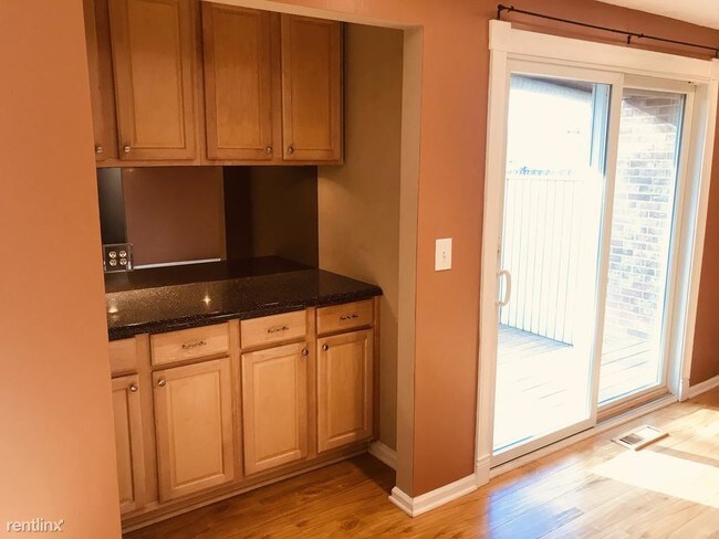 Foto del edificio - 3 br, 2.5 bath Condo - 1657 Moravian St