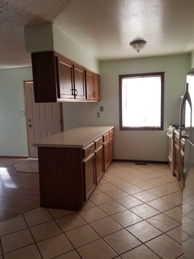 Foto del edificio - 6862 Femmer St