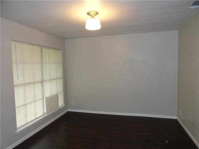Building Photo - 1205 S Benton St