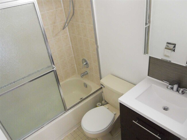 Foto del edificio - 144-68-144-38 38th Ave
