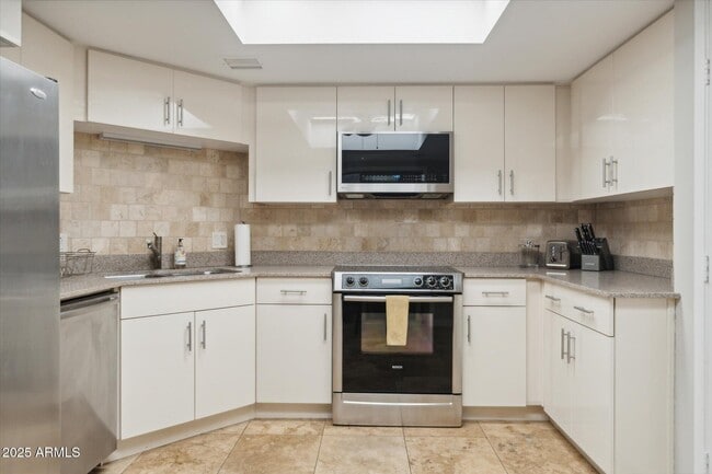 Foto del edificio - 7302 E Rancho Vista Dr