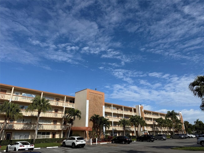 Building Photo - 2017 Newcastle A