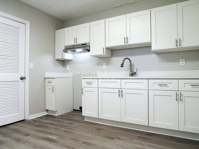 Building Photo - 1547 Forest Hills Rd, Jacksonville, FL 32208