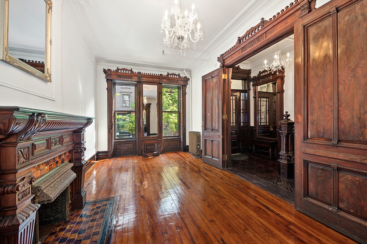 Building Photo - 153 W 121st St
