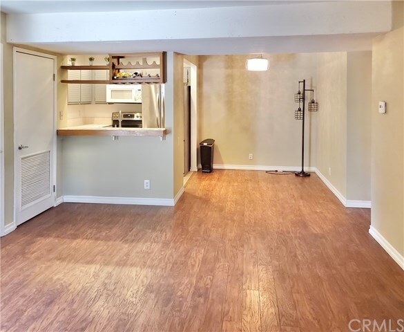 Building Photo - 25671 Le Parc
