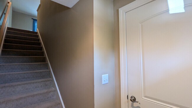 Foto del edificio - 69 Breckenridge Way