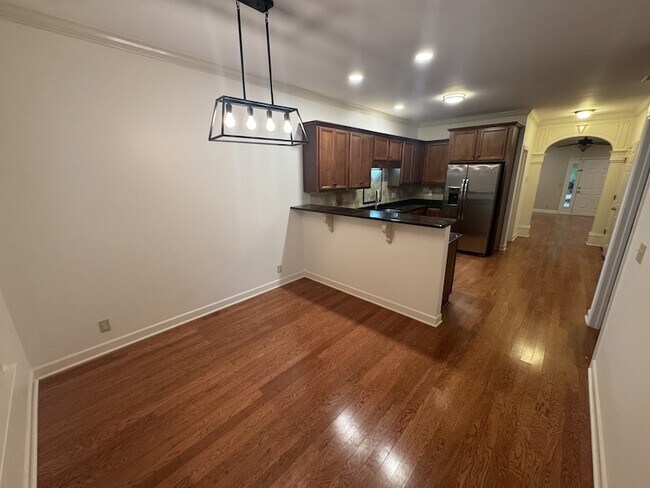 Foto del edificio - 2138 Cason Ln