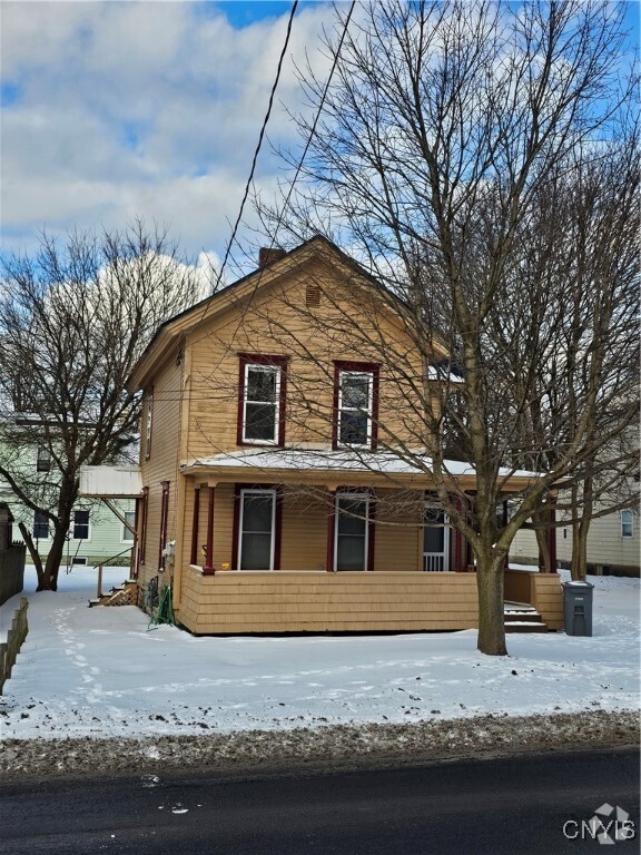 Building Photo - 324 Stone St