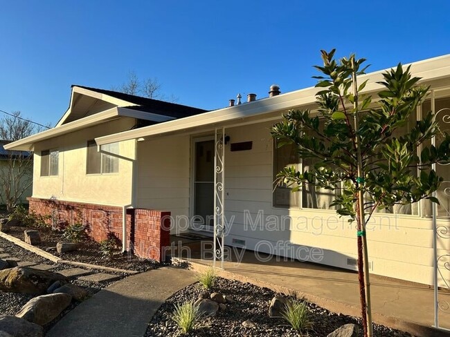 Building Photo - 3401 Moriconi Dr