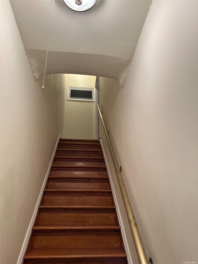 Foto del edificio - 30-11 85th St