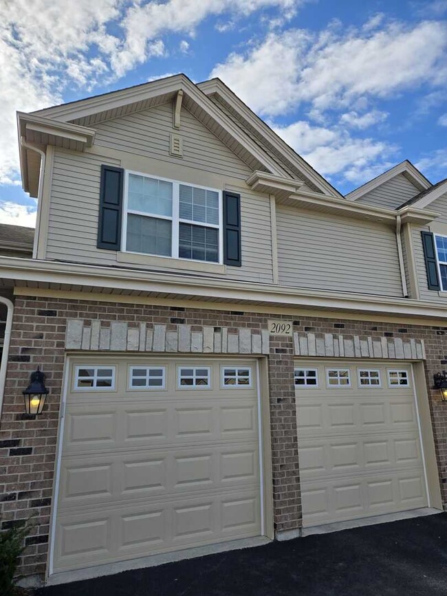 Building Photo - 2092 Canyon Creek Ct