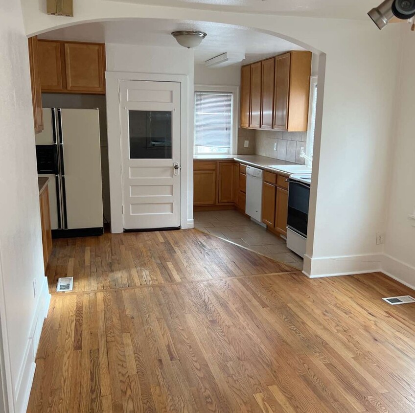 Photo - 2114 S Washington St (Denver, CO)