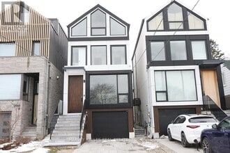 Building Photo - 2970A Bayview Ave