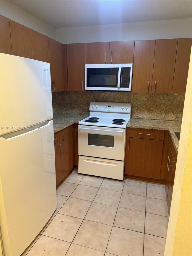 Foto del edificio - 8185 NW 7th St