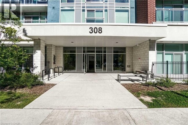 Building Photo - 308 Lester St