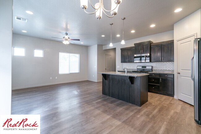 Foto del edificio - 4 Bedroom Home In The Villas At Sienna Hills