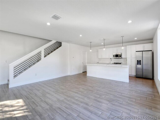Foto del edificio - 102-116 NW 41st St