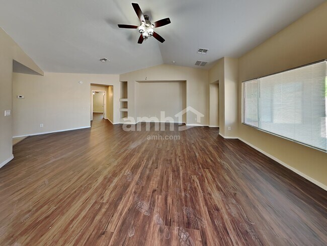 Foto del edificio - 11369 W Lincoln St