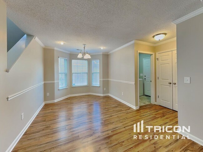 Foto del edificio - 3525 Sunset Hollow Ct