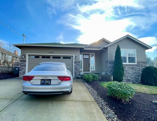 Foto del edificio - Beautiful Single Story Home!! 3 bed/2 bath...