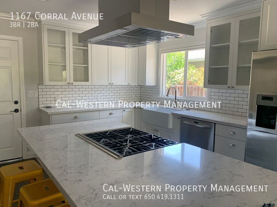 Foto del edificio - 1167 Corral Ave