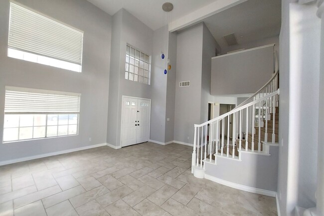 Building Photo - Welcome to this Gorgeous 5 beds (1 bedroom...